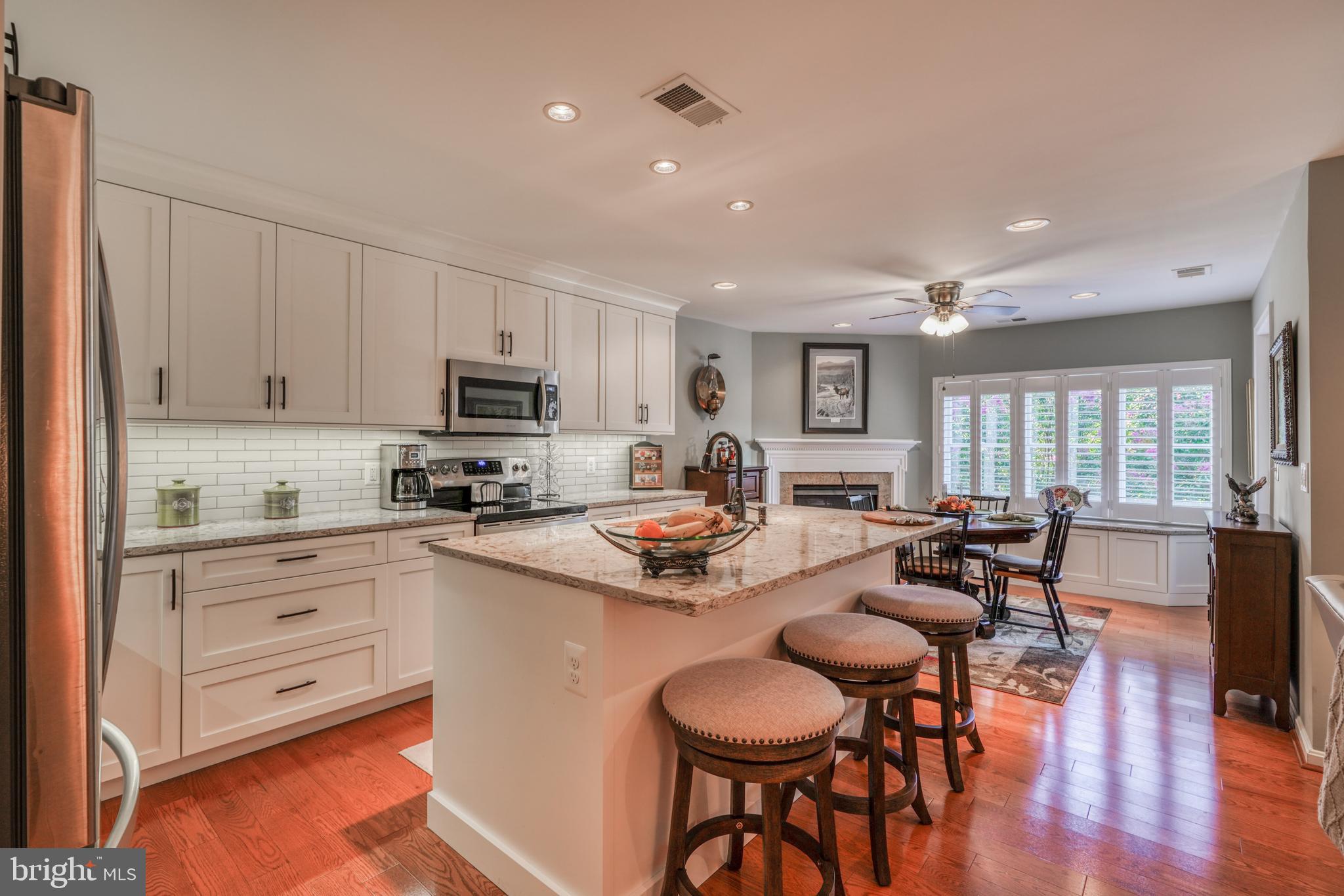 ROUNDWOOD RIDGE - Residential