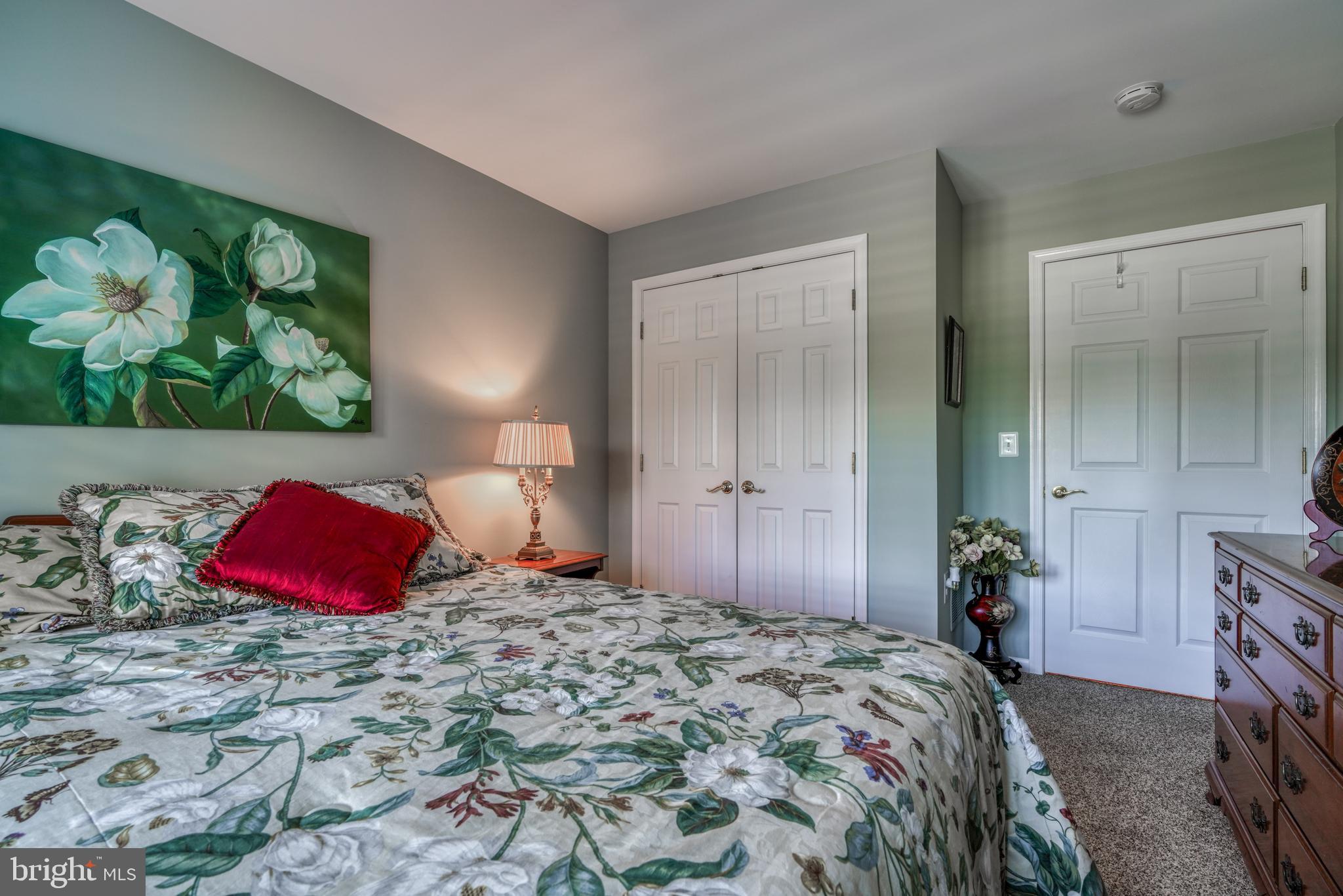 ROUNDWOOD RIDGE - Residential