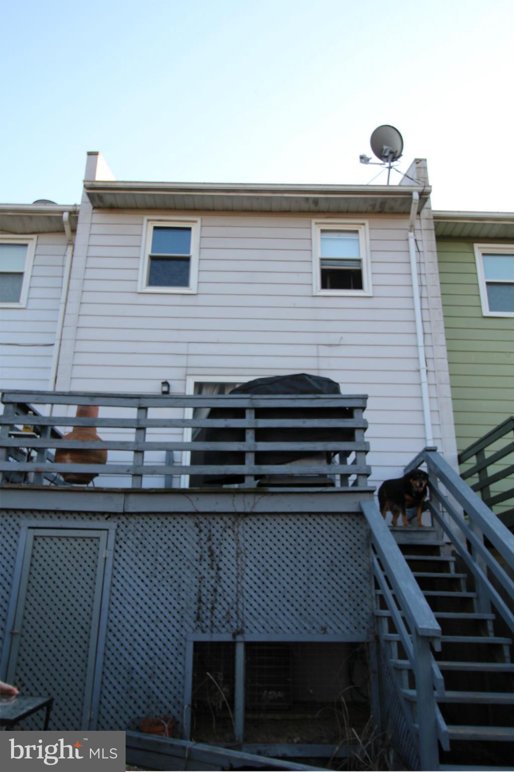 SOUTH HAMPTON TOWNHOUSE - Residential