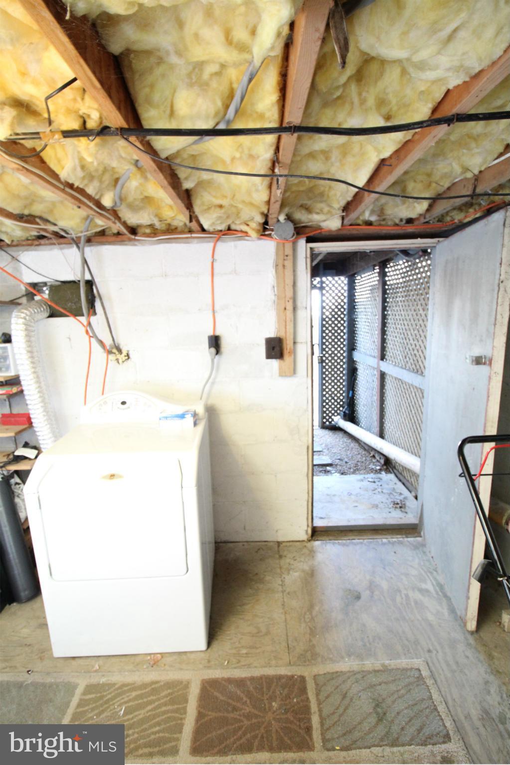 SOUTH HAMPTON TOWNHOUSE - Residential