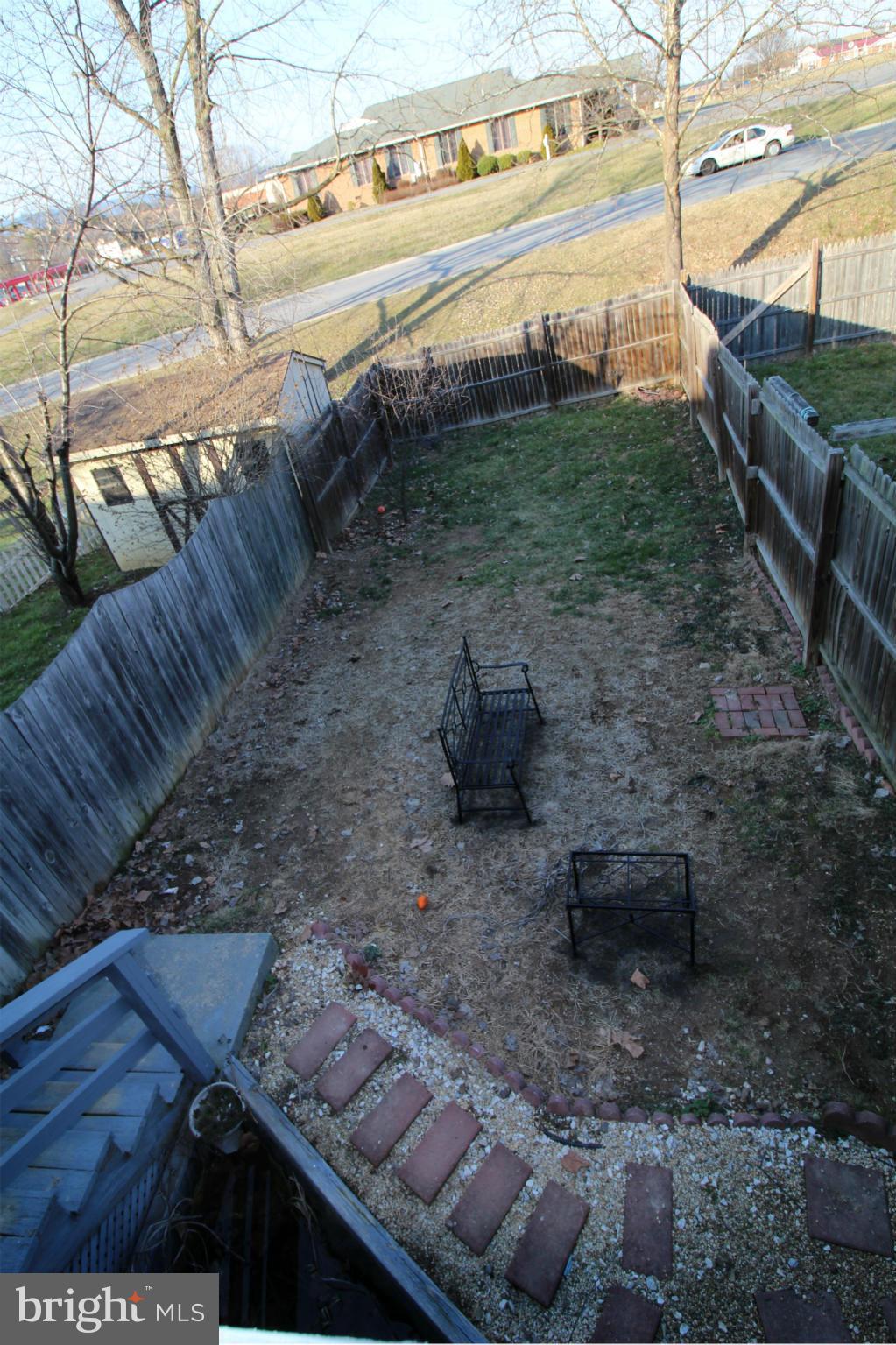 SOUTH HAMPTON TOWNHOUSE - Residential