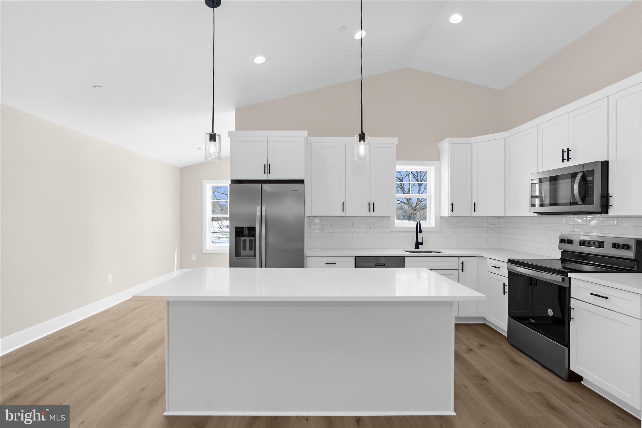 GRANDE VIEW PARK - Residential