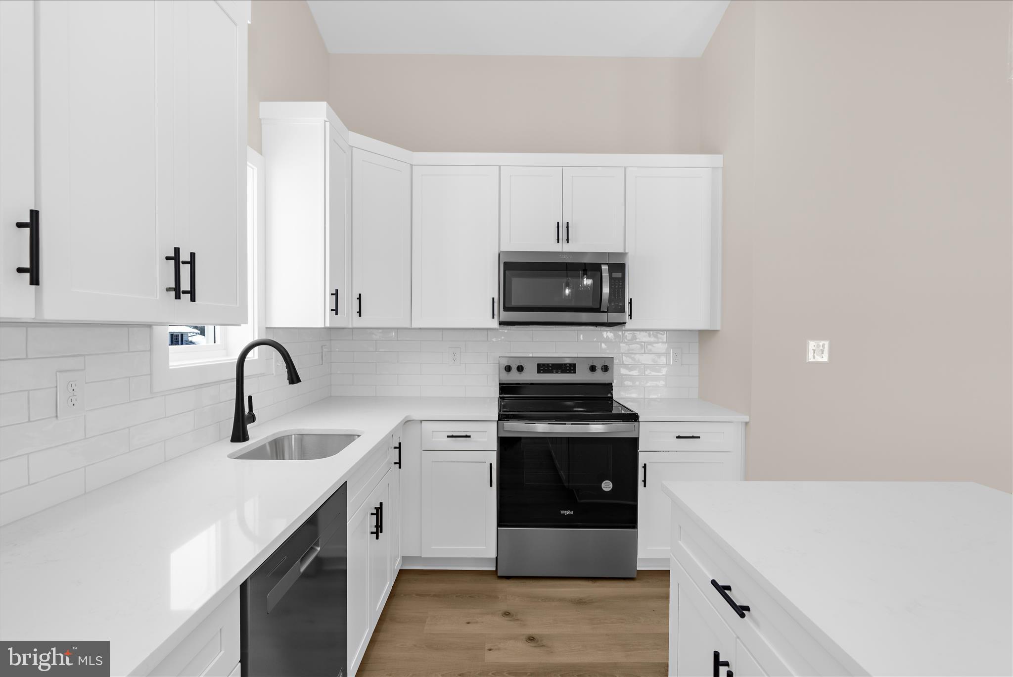 GRANDE VIEW PARK - Residential