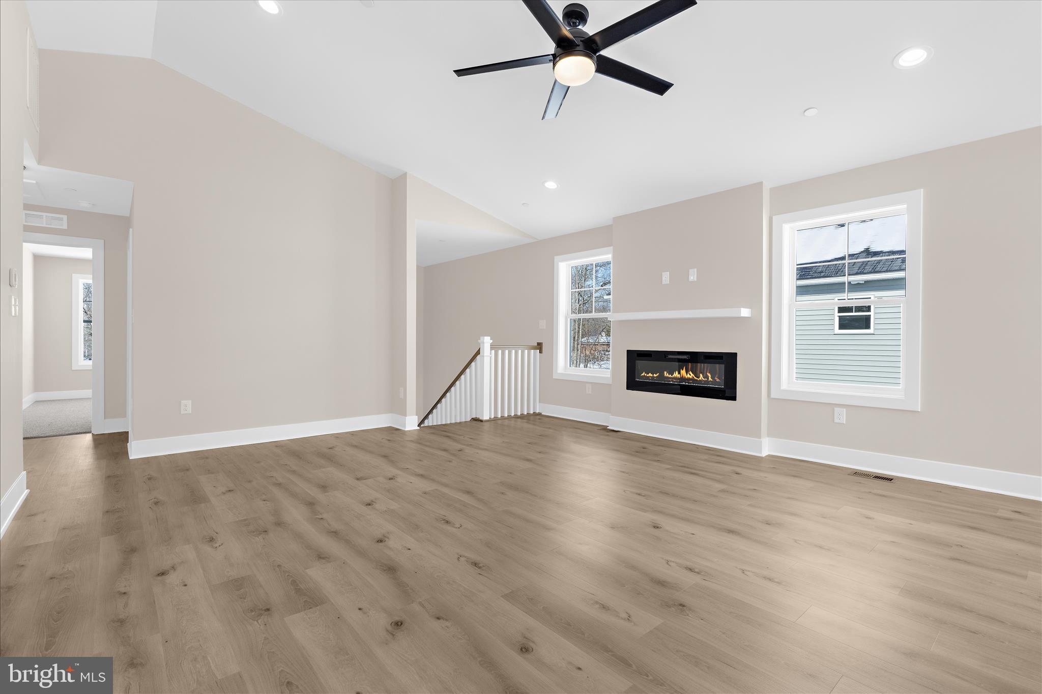 GRANDE VIEW PARK - Residential