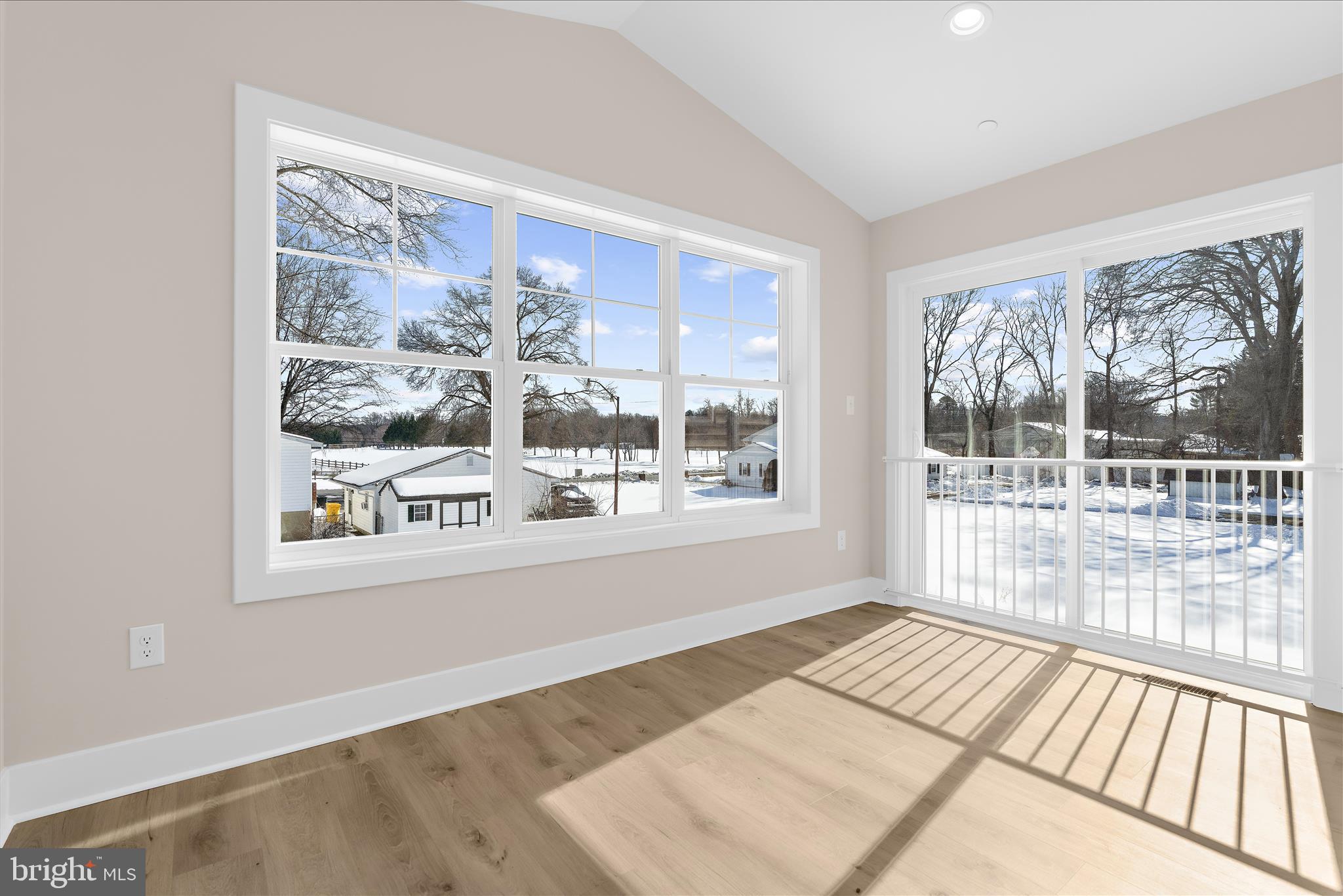 GRANDE VIEW PARK - Residential