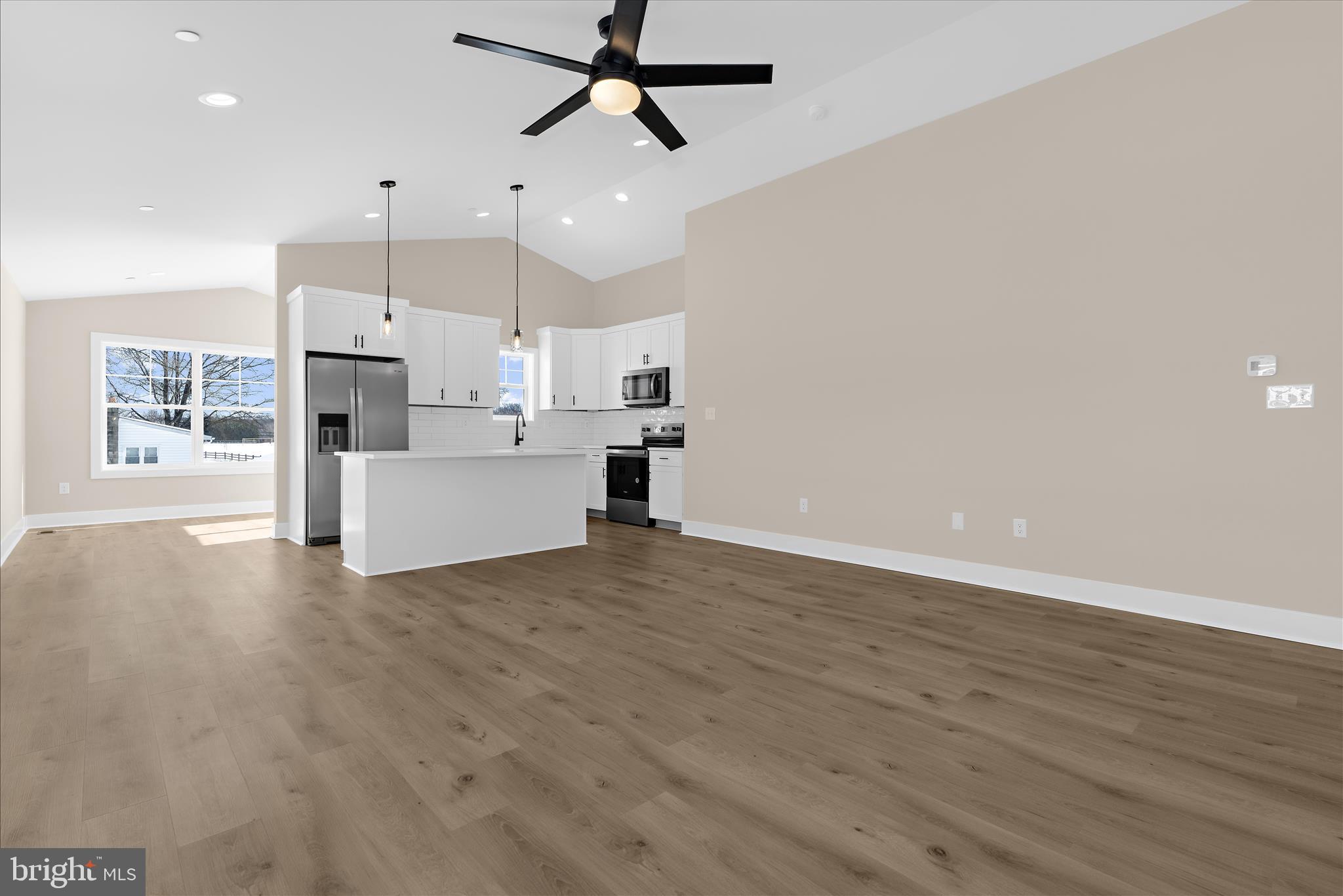 GRANDE VIEW PARK - Residential