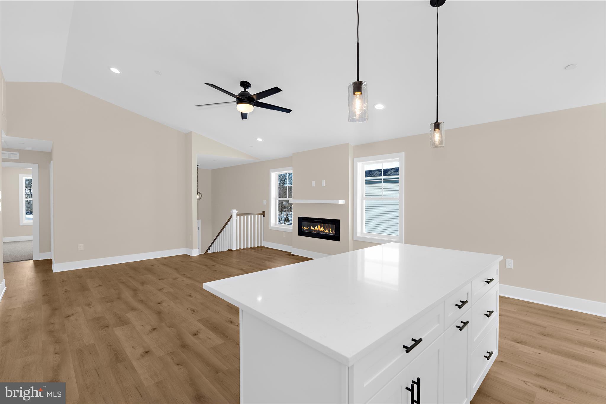 GRANDE VIEW PARK - Residential