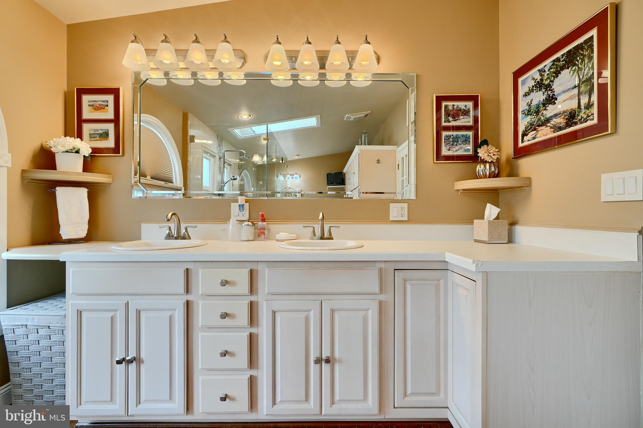 SILVERGATE VILLAGE - Residential