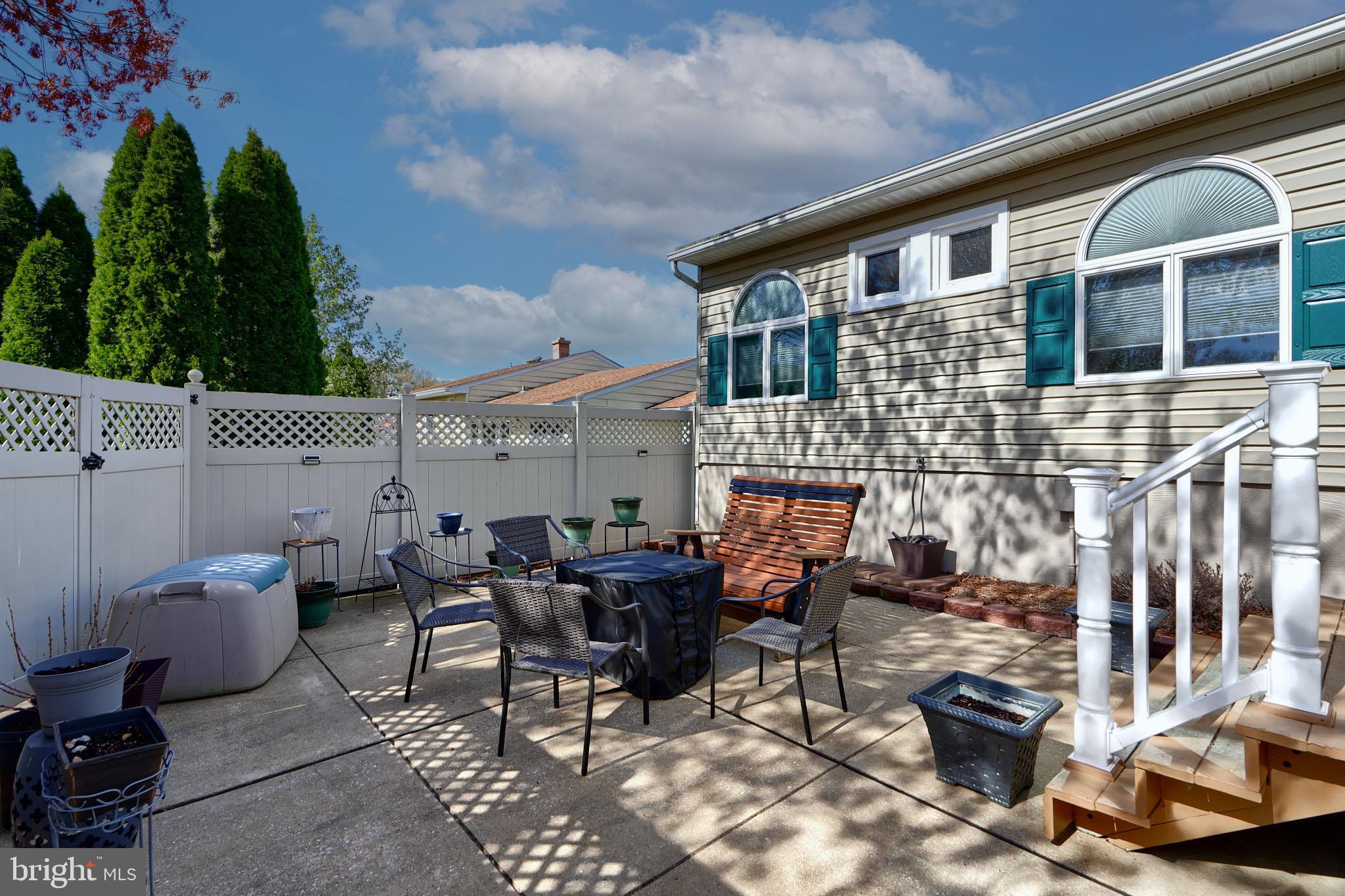 SILVERGATE VILLAGE - Residential