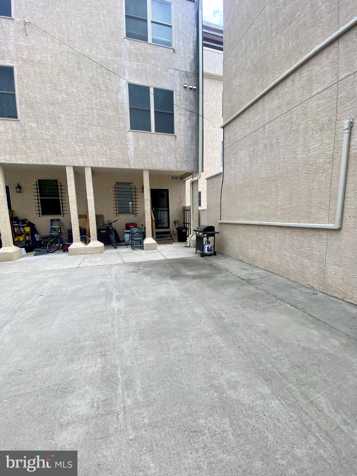 FRANCISVILLE - Residential Lease
