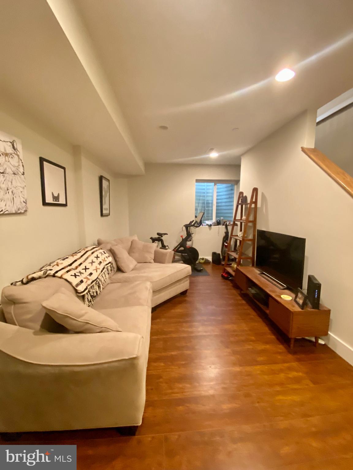 FRANCISVILLE - Residential Lease
