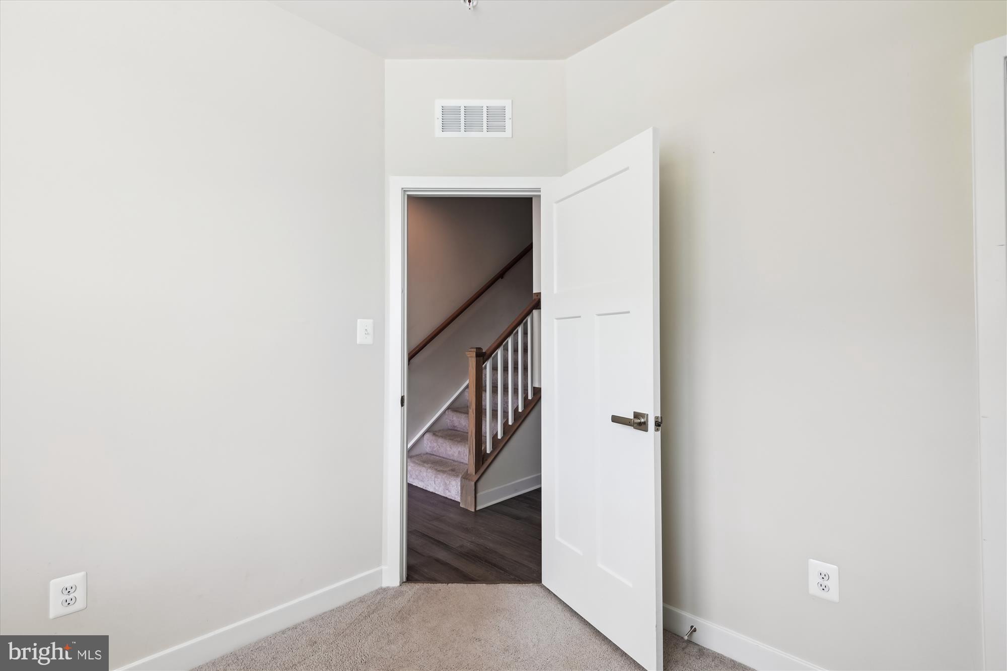 TANYARD SHORES - Residential