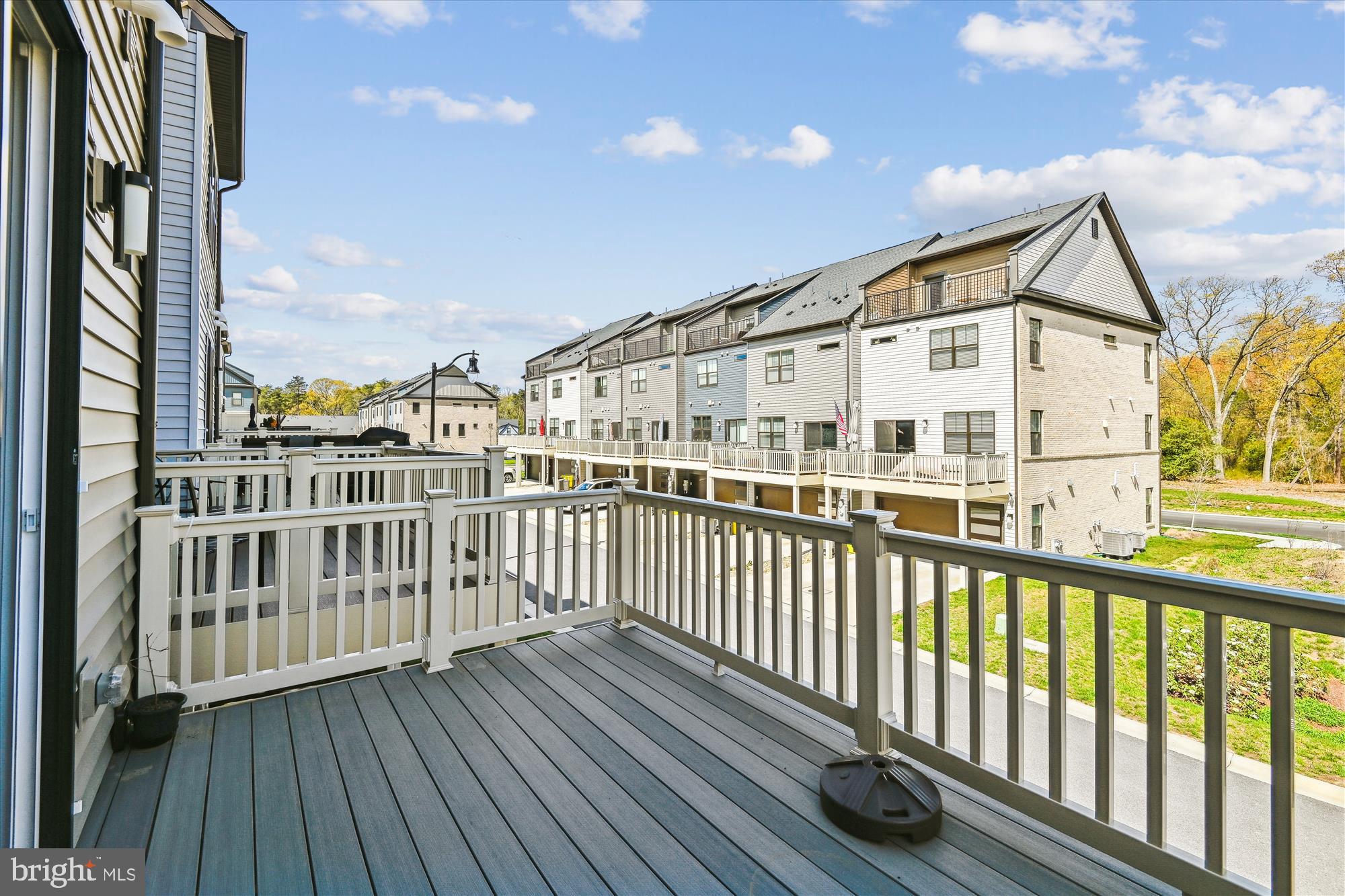 TANYARD SHORES - Residential