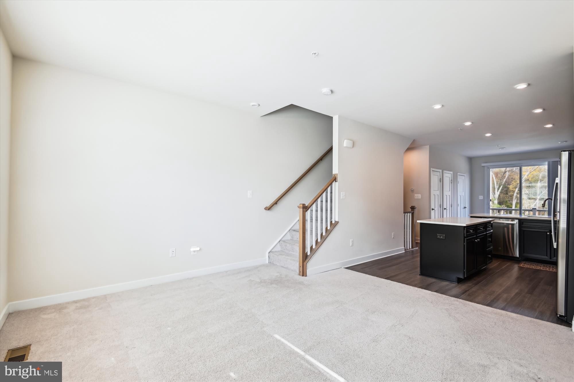 TANYARD SHORES - Residential