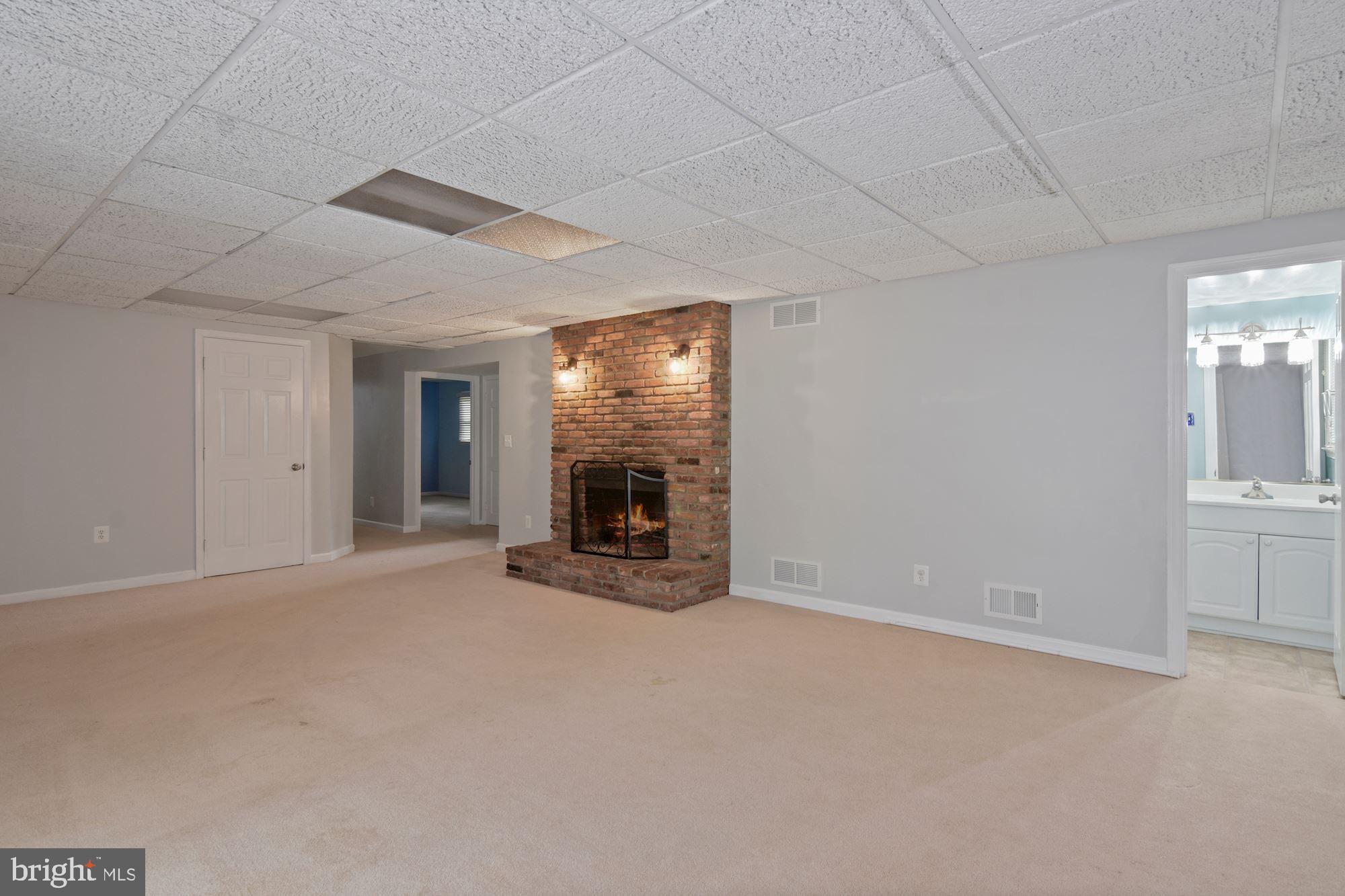 SUNRISE BEACH - Residential