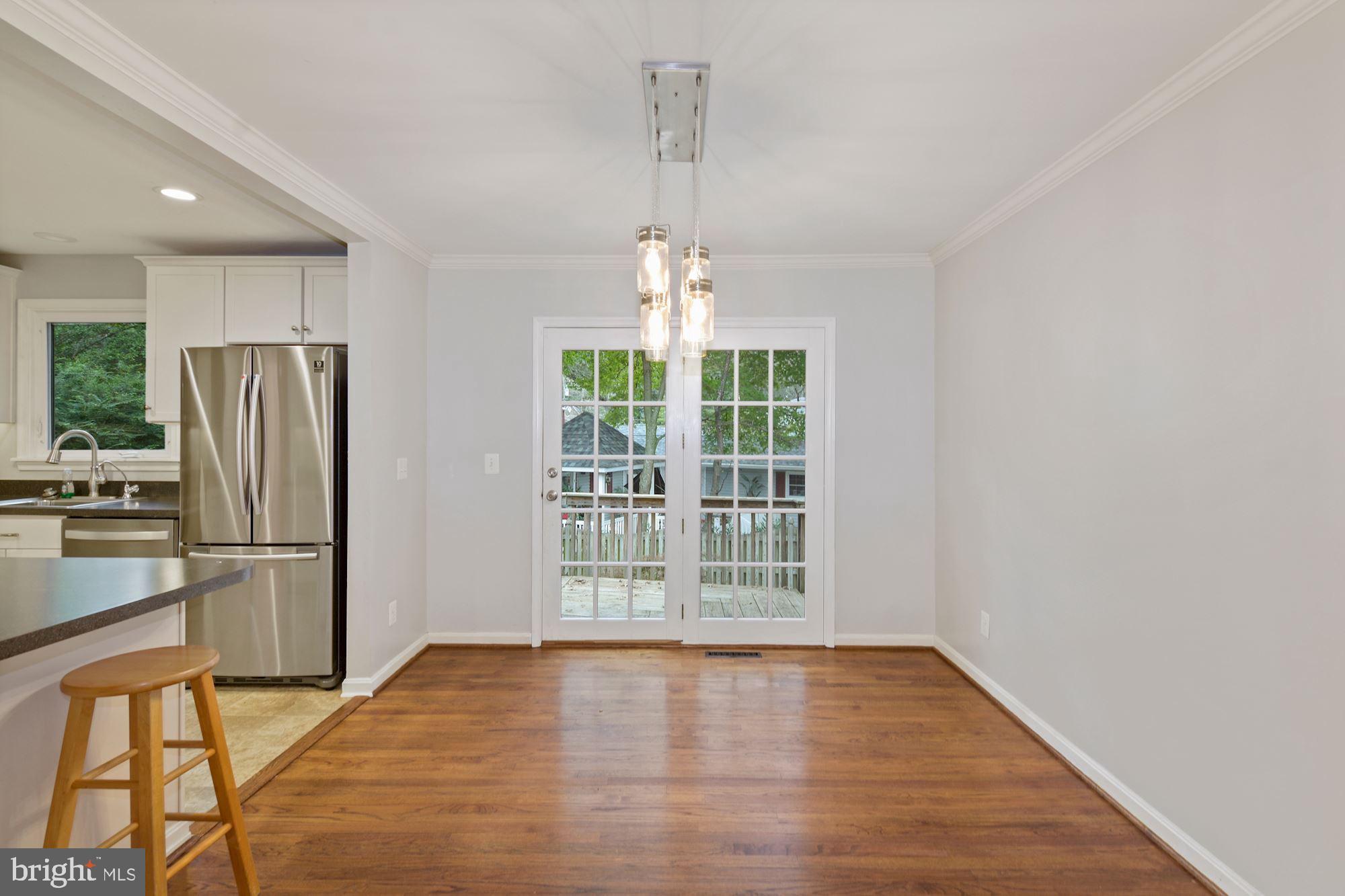 SUNRISE BEACH - Residential