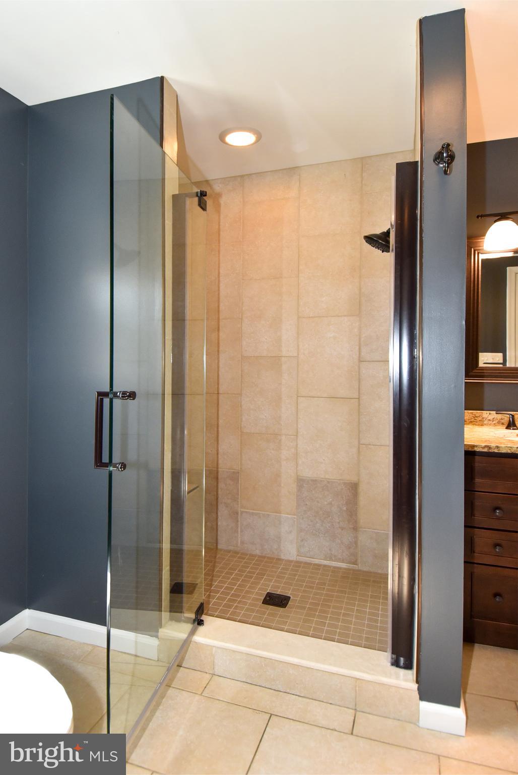 WILLERBURN ACRES - Residential Lease