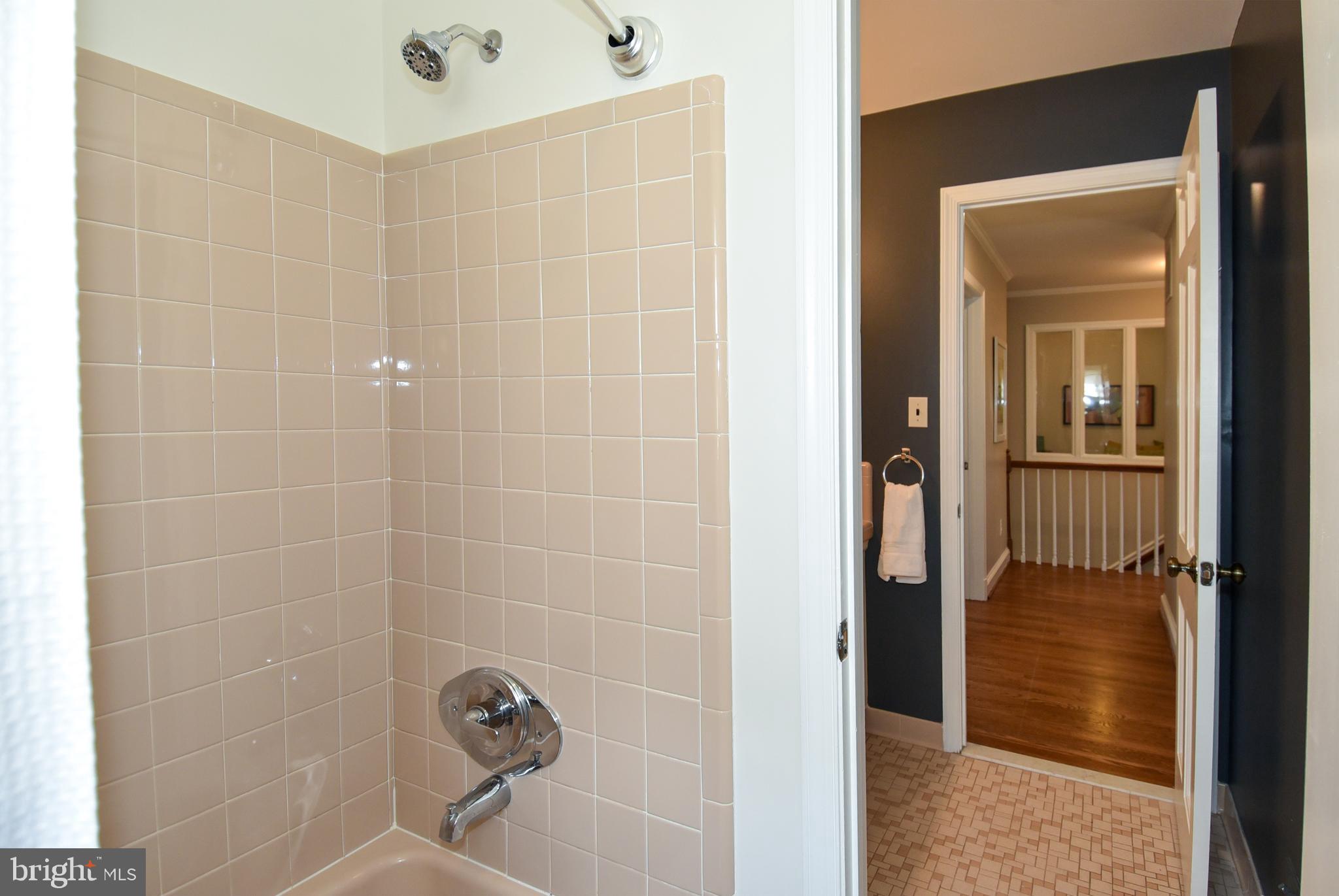 WILLERBURN ACRES - Residential Lease