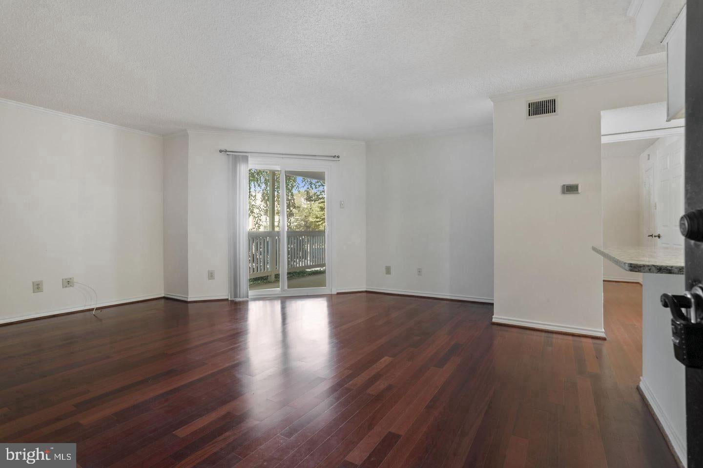 1535 LINCOLN WAY