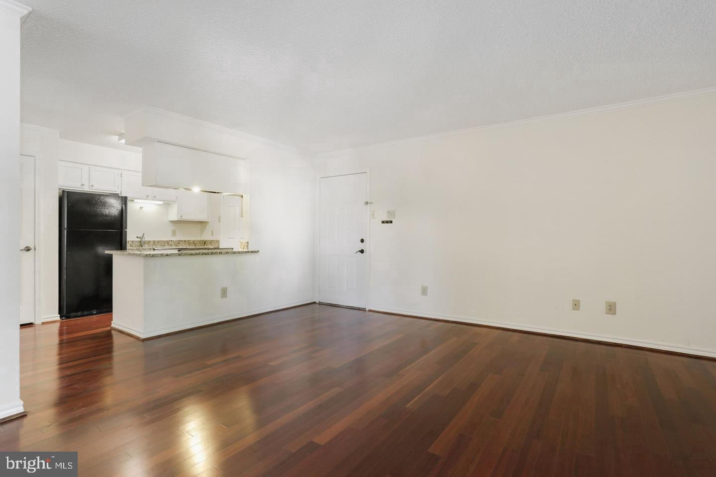 1535 LINCOLN WAY