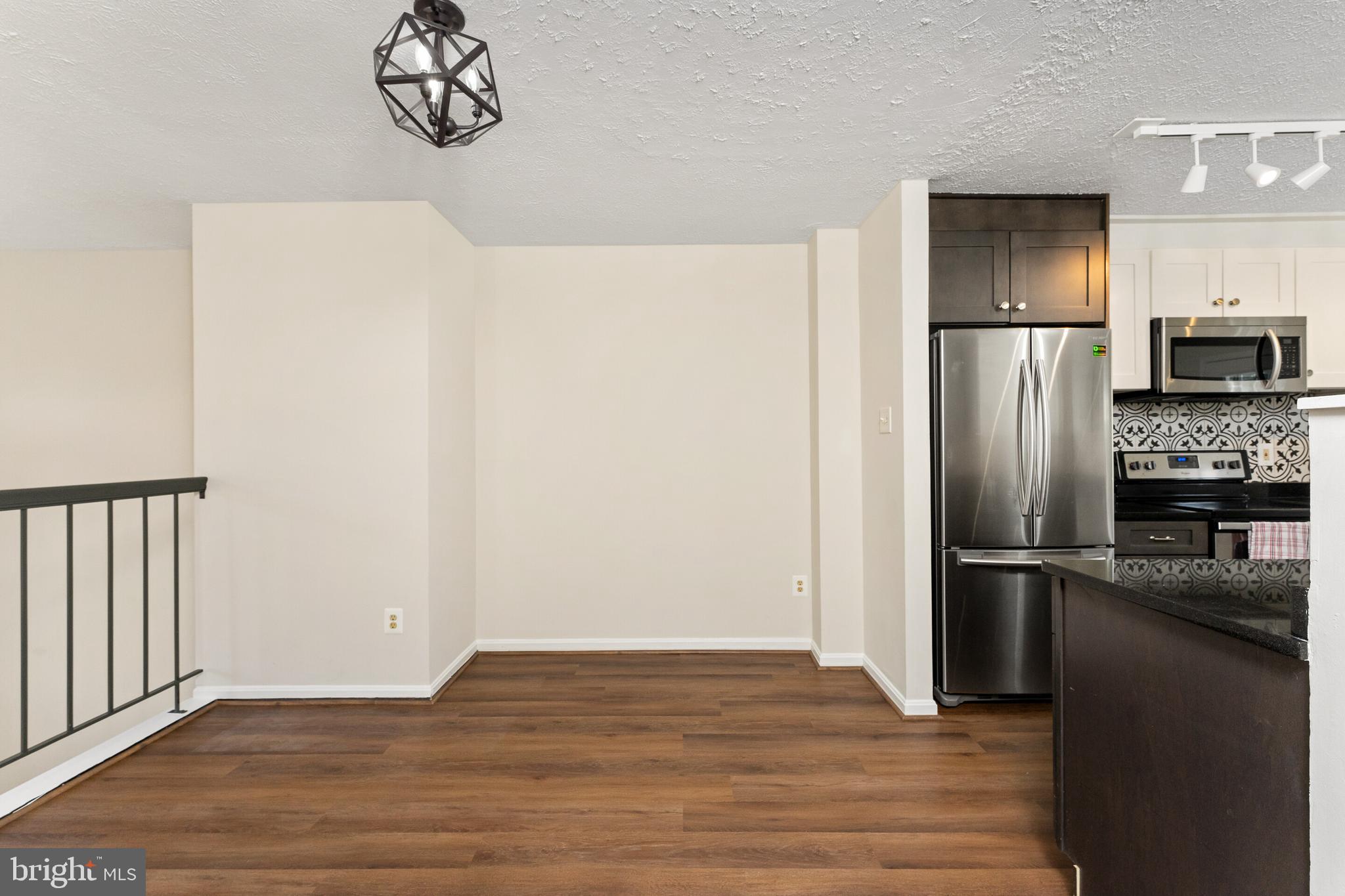 SINGLETONS GROVE - Residential