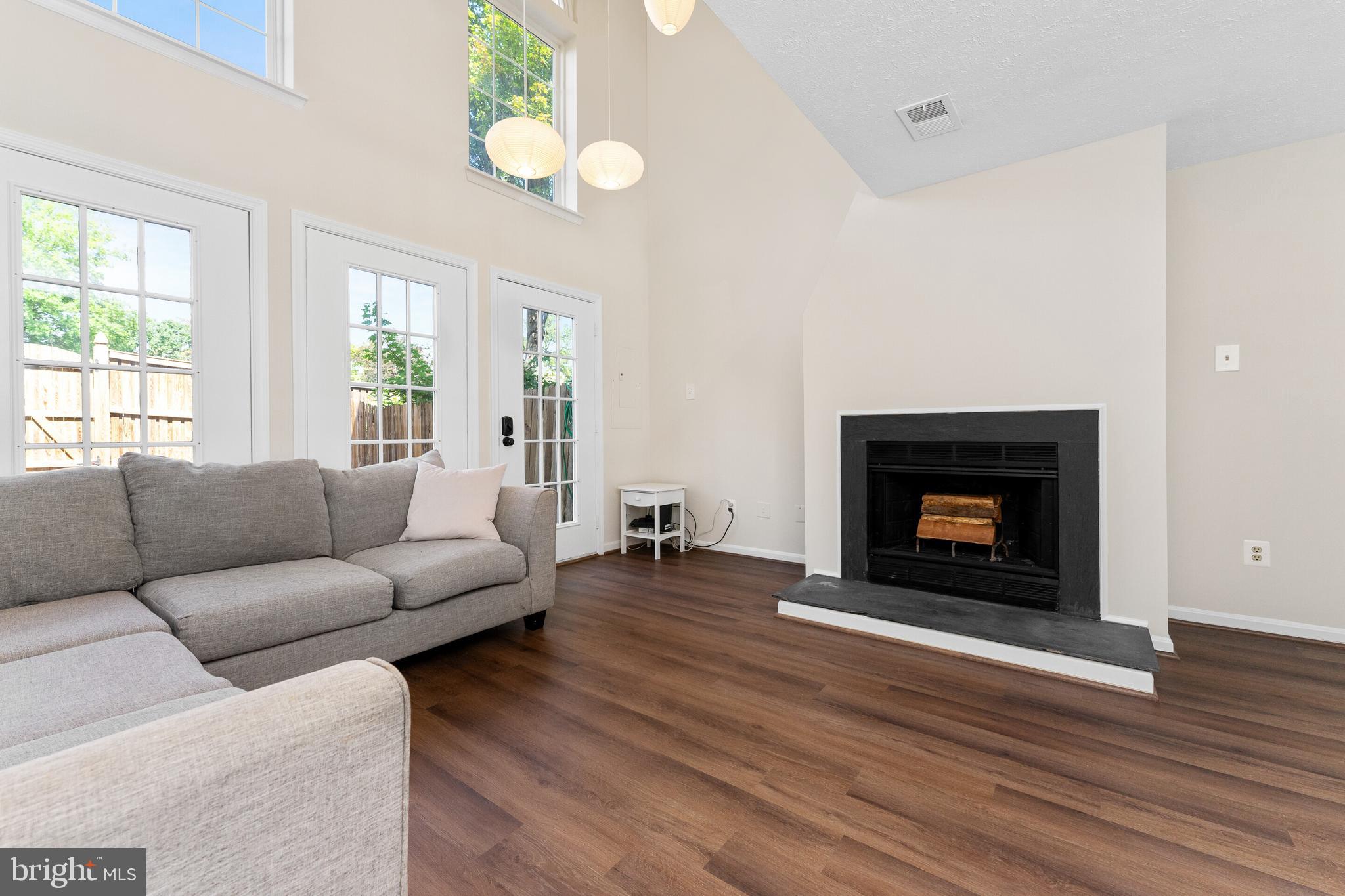 SINGLETONS GROVE - Residential