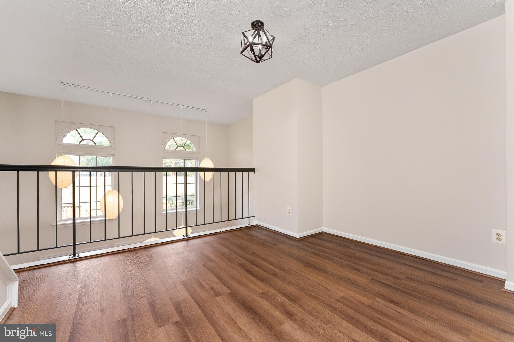 SINGLETONS GROVE - Residential