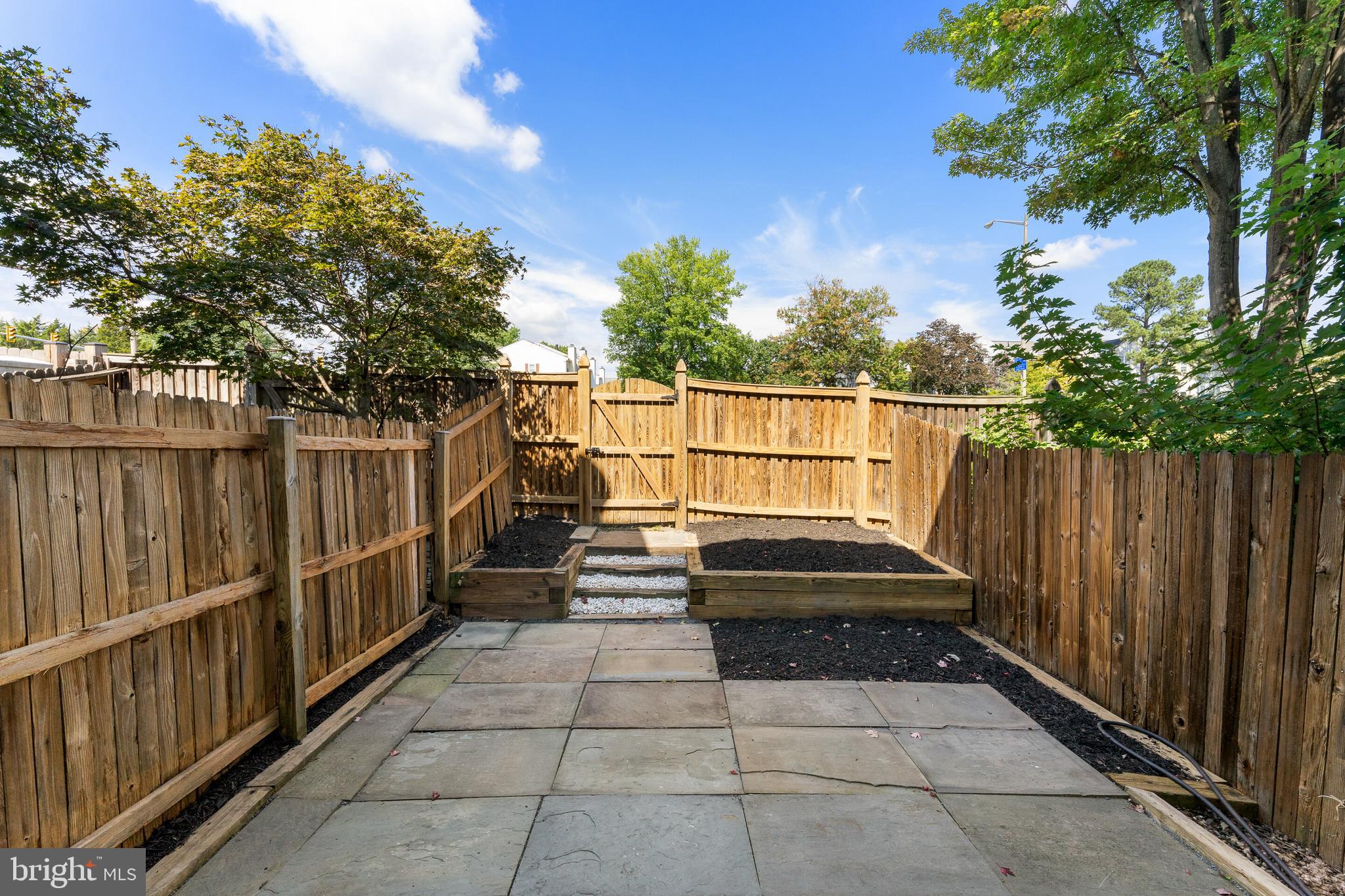 SINGLETONS GROVE - Residential