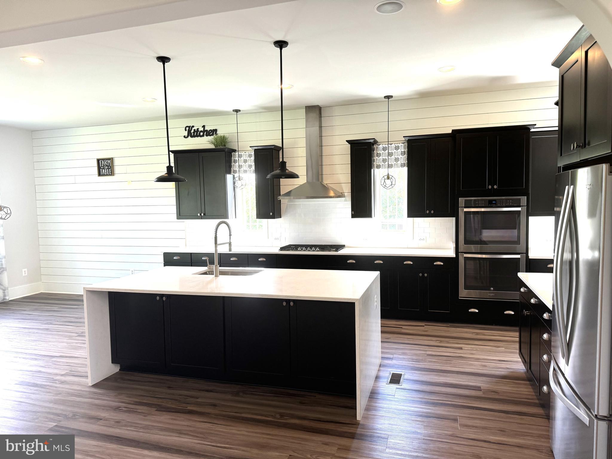 EMBREY MILL - Residential