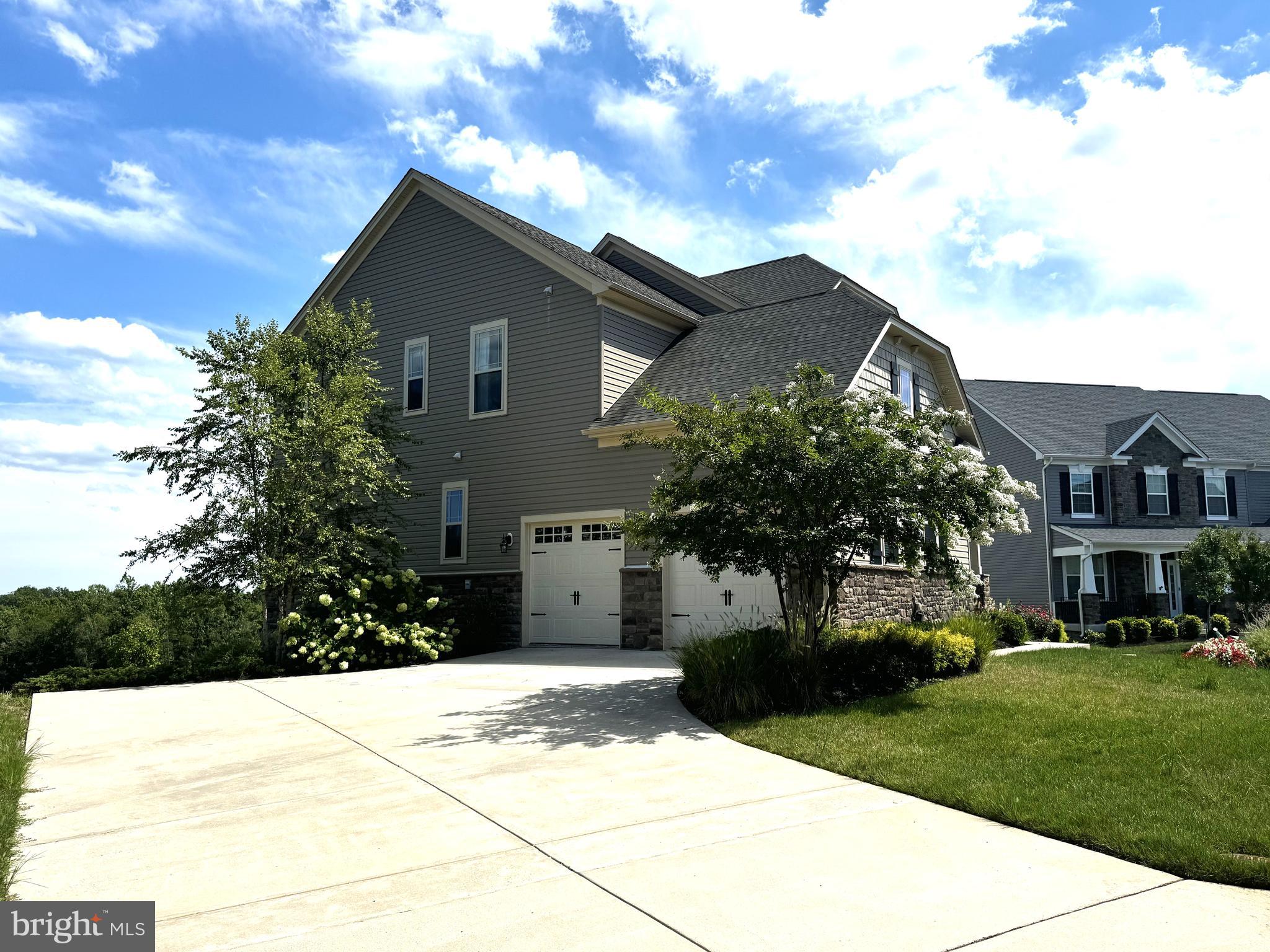 EMBREY MILL - Residential