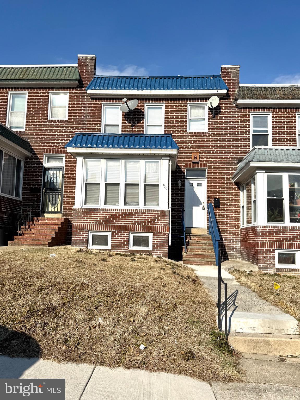 This home qualifies for a First Time Home Buyers Grant up to 20,000! Call to get more information!!
Well Maintained Townhouse near York Rd. Very close to Towson University and Towson. Great commute between City and outskirts of city. Quiet neighborhood featuring 3 bedrooms and one full bath. Large yard and spacious sunroom!