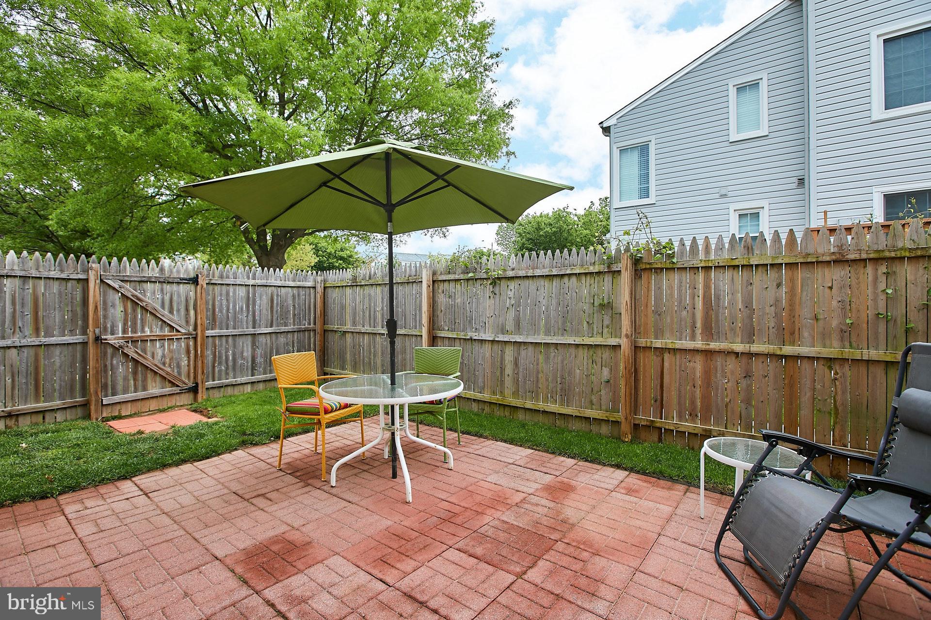 SINGLETONS GROVE - Residential