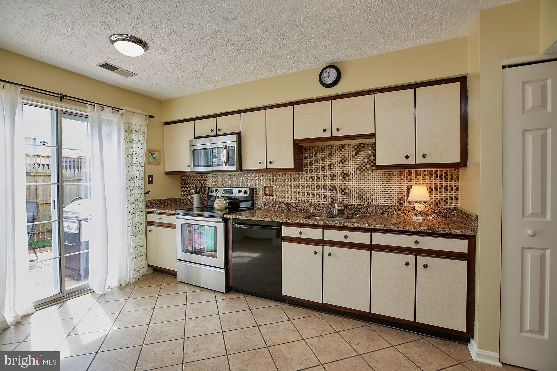 SINGLETONS GROVE - Residential