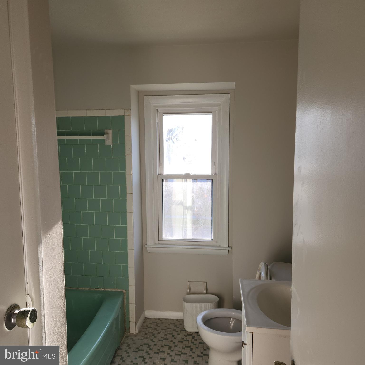 HOLLAND HILL - Residential