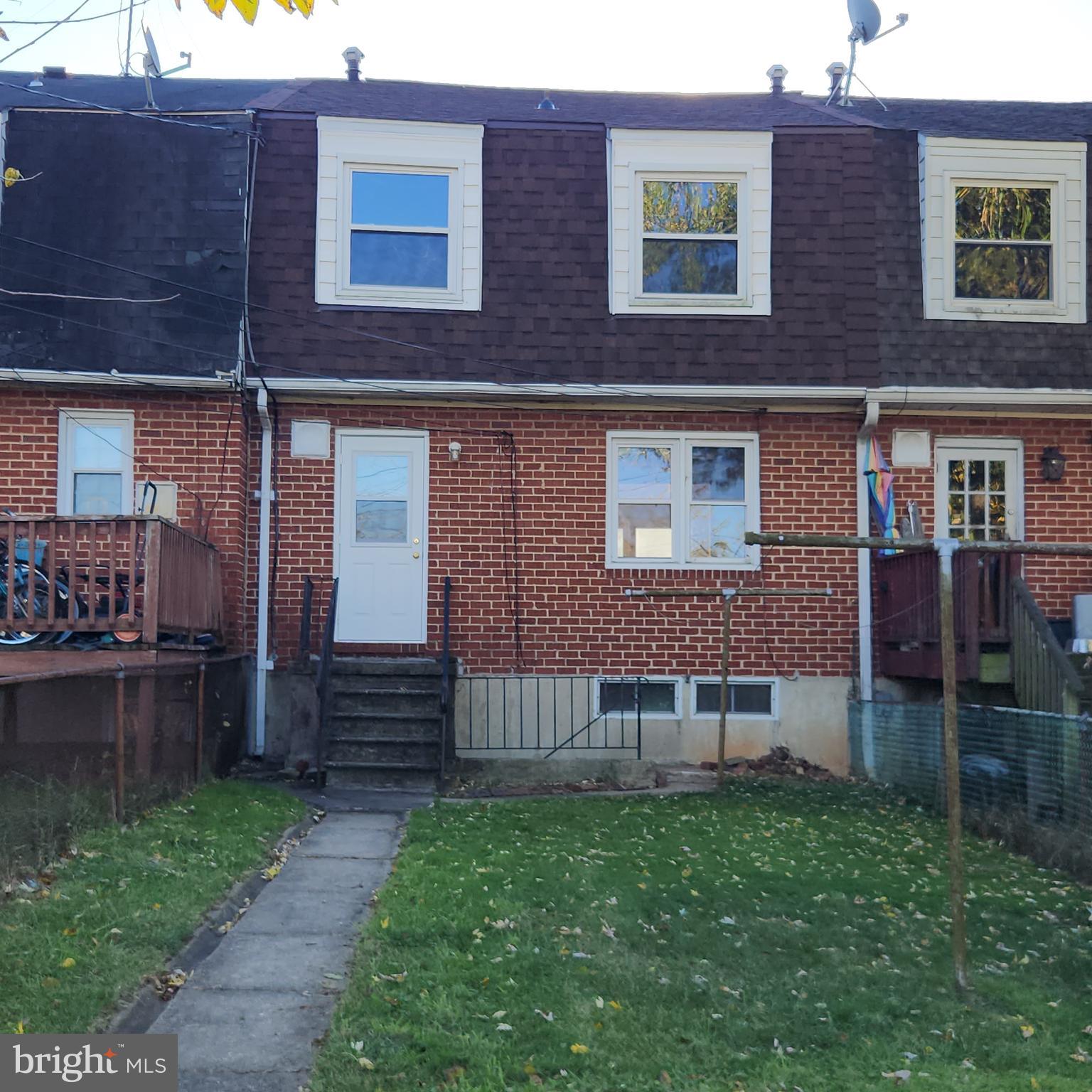 HOLLAND HILL - Residential