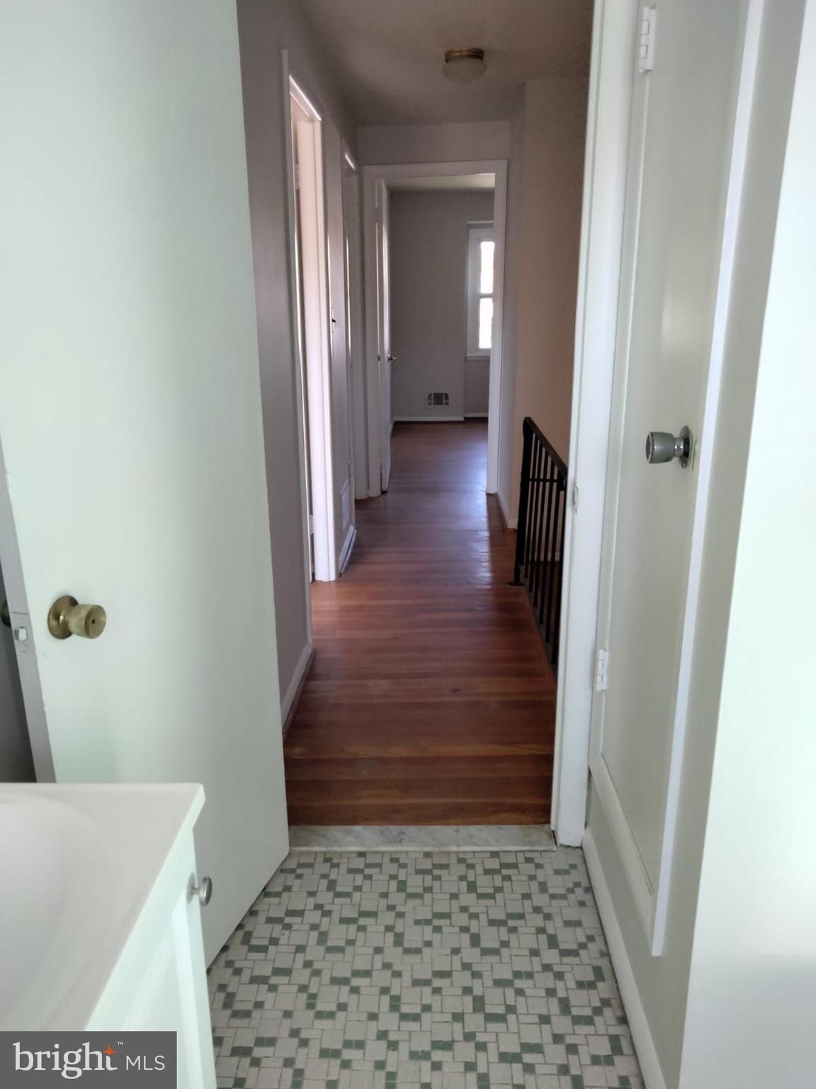 HOLLAND HILL - Residential