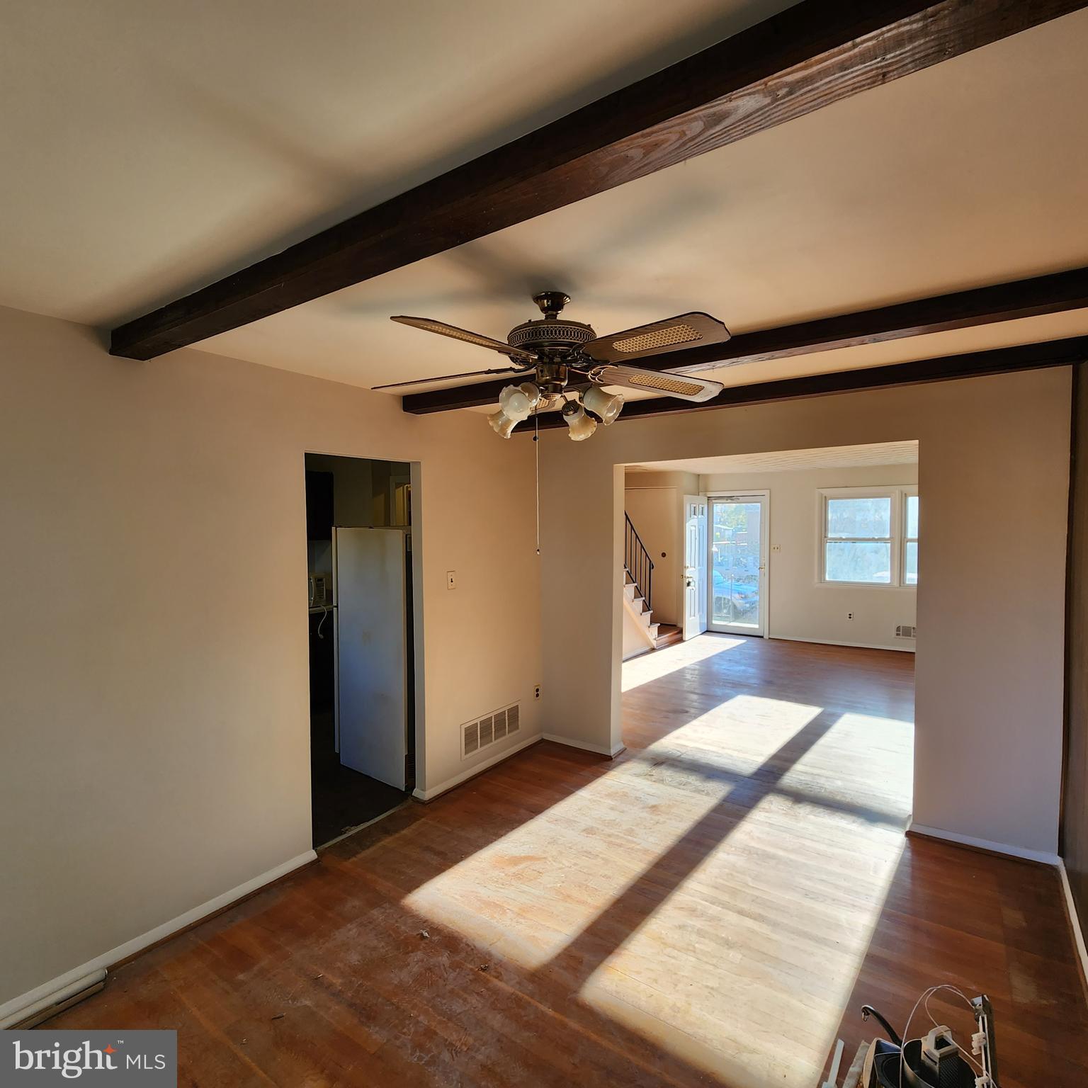 HOLLAND HILL - Residential