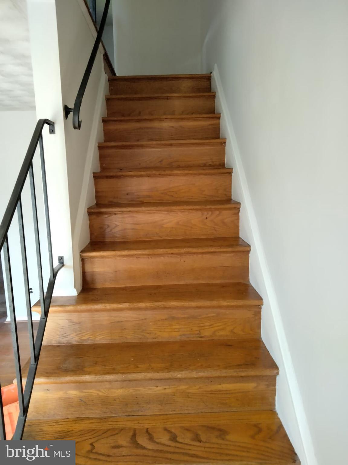 HOLLAND HILL - Residential