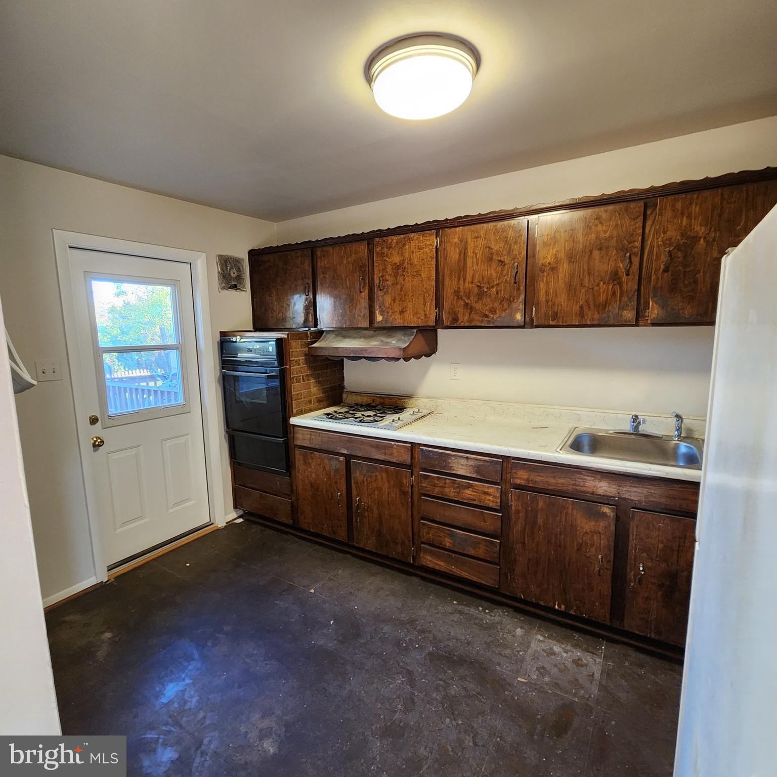 HOLLAND HILL - Residential