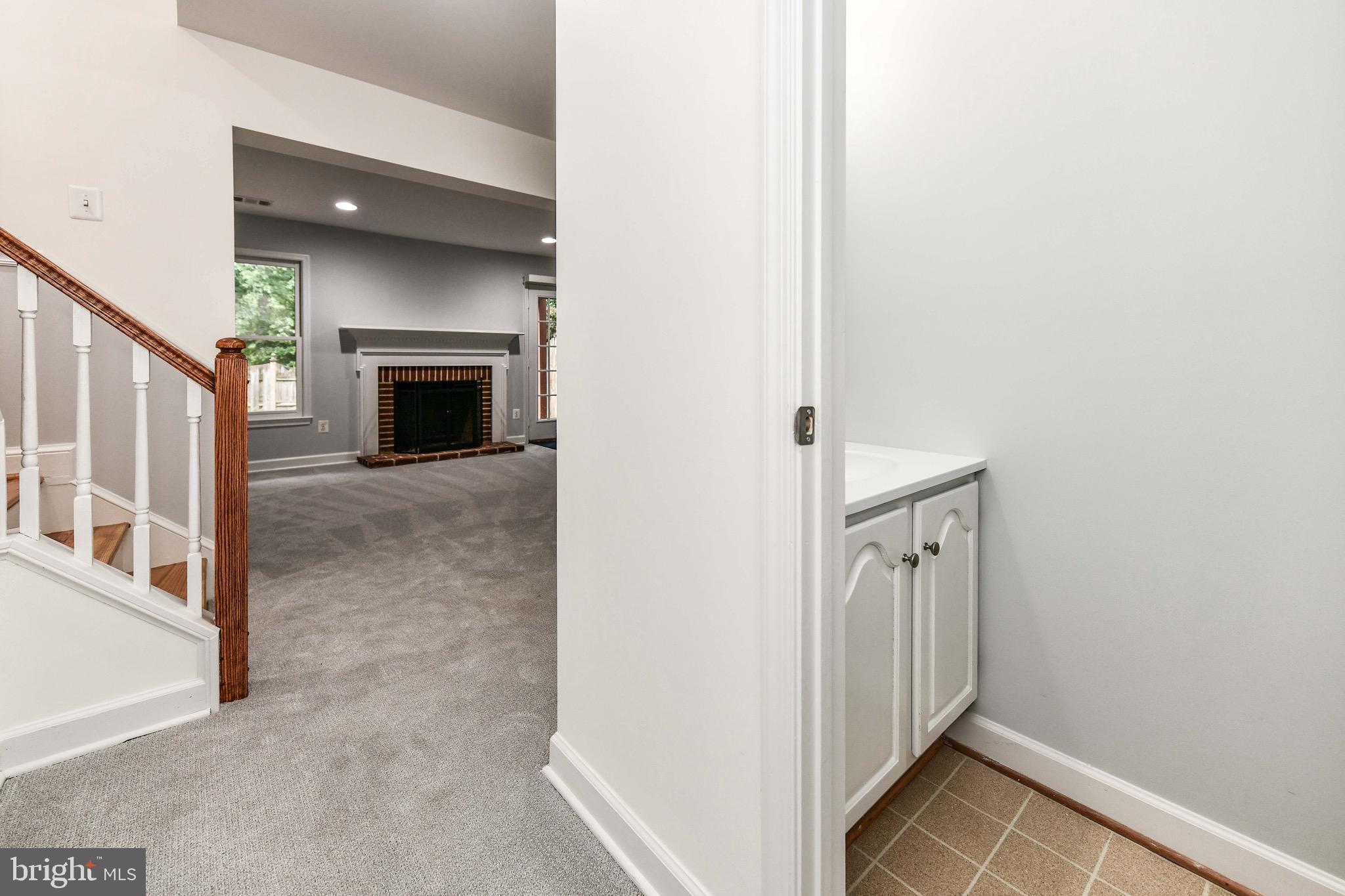 MCLEAN PROVINCE - Residential