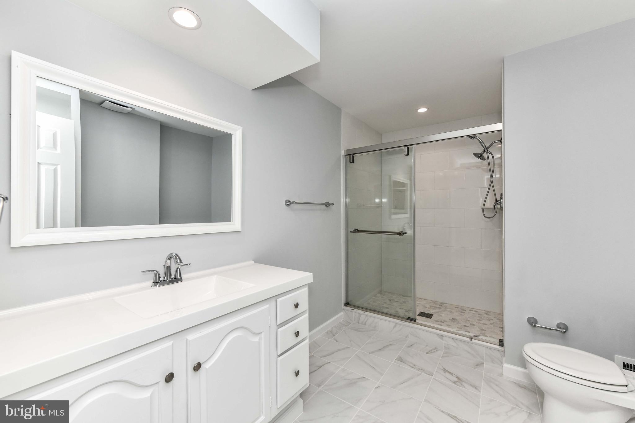 MCLEAN PROVINCE - Residential