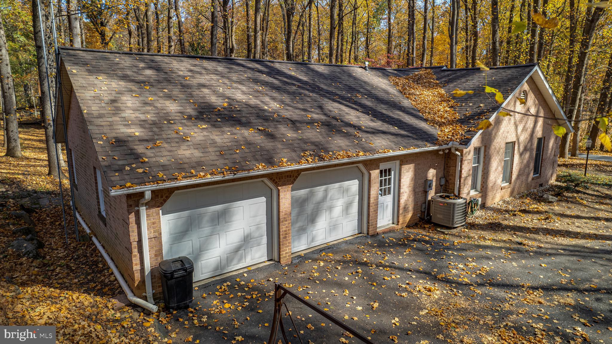 WOODBRIER MANOR - Residential