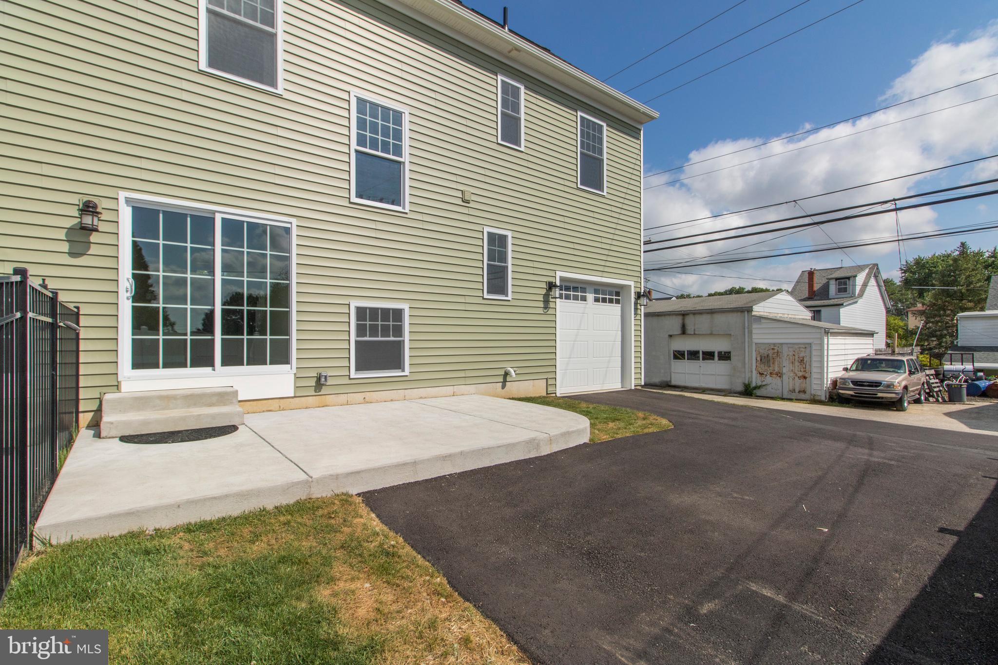 CONSHOHOCKEN - Residential