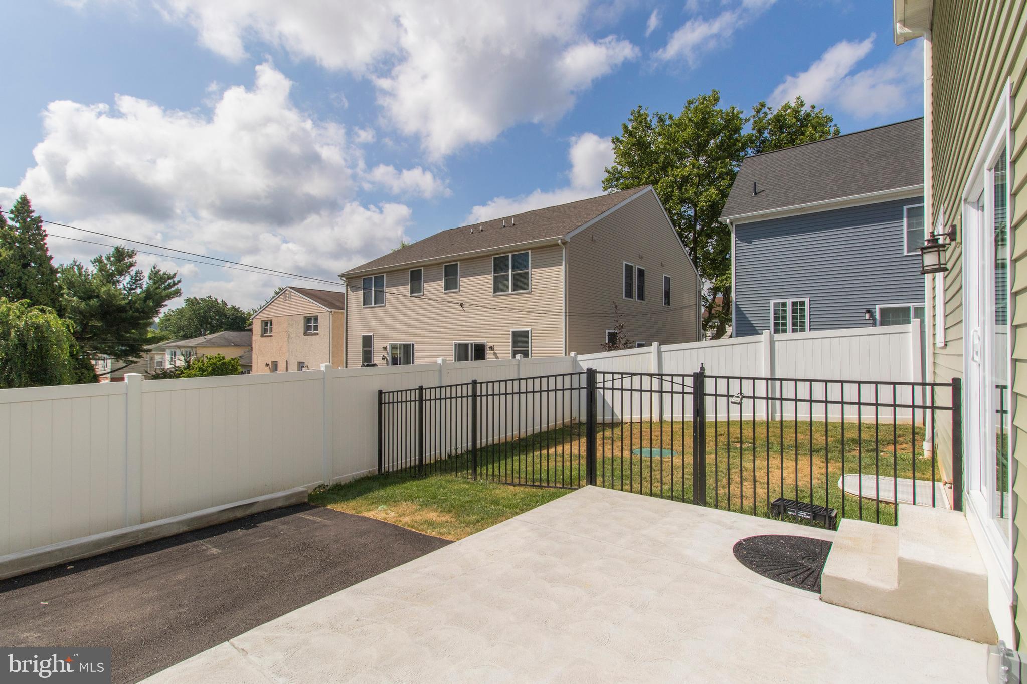 CONSHOHOCKEN - Residential