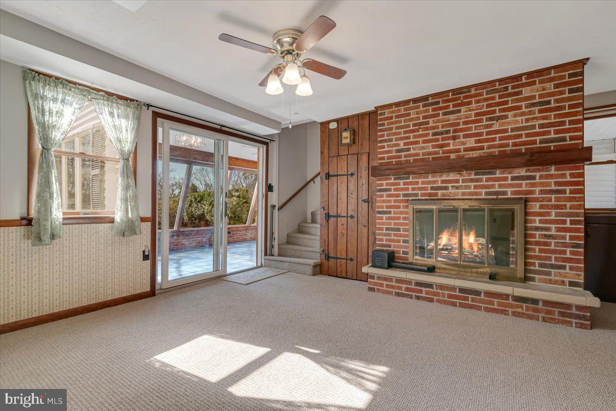 NONE AVAILALBE - Residential Lease