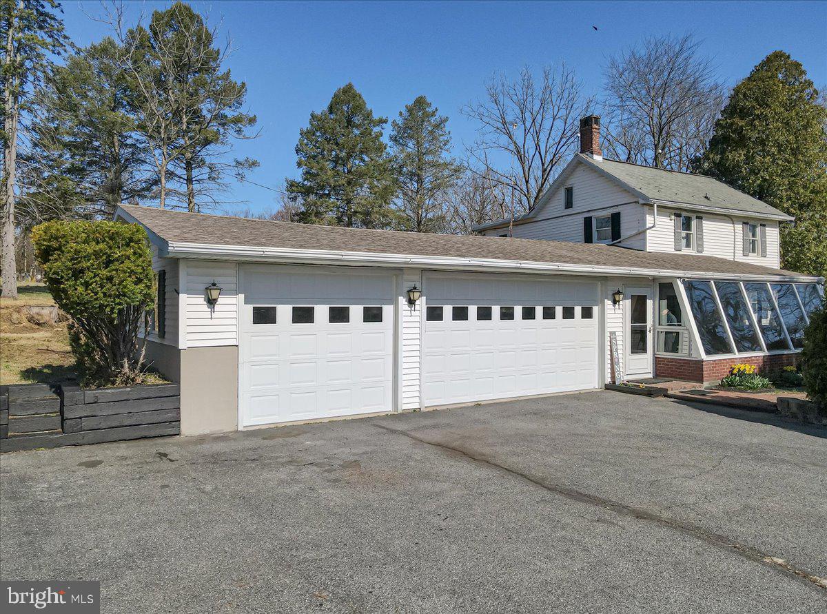 NONE AVAILALBE - Residential Lease