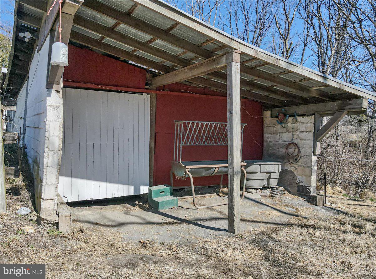 NONE AVAILALBE - Residential Lease