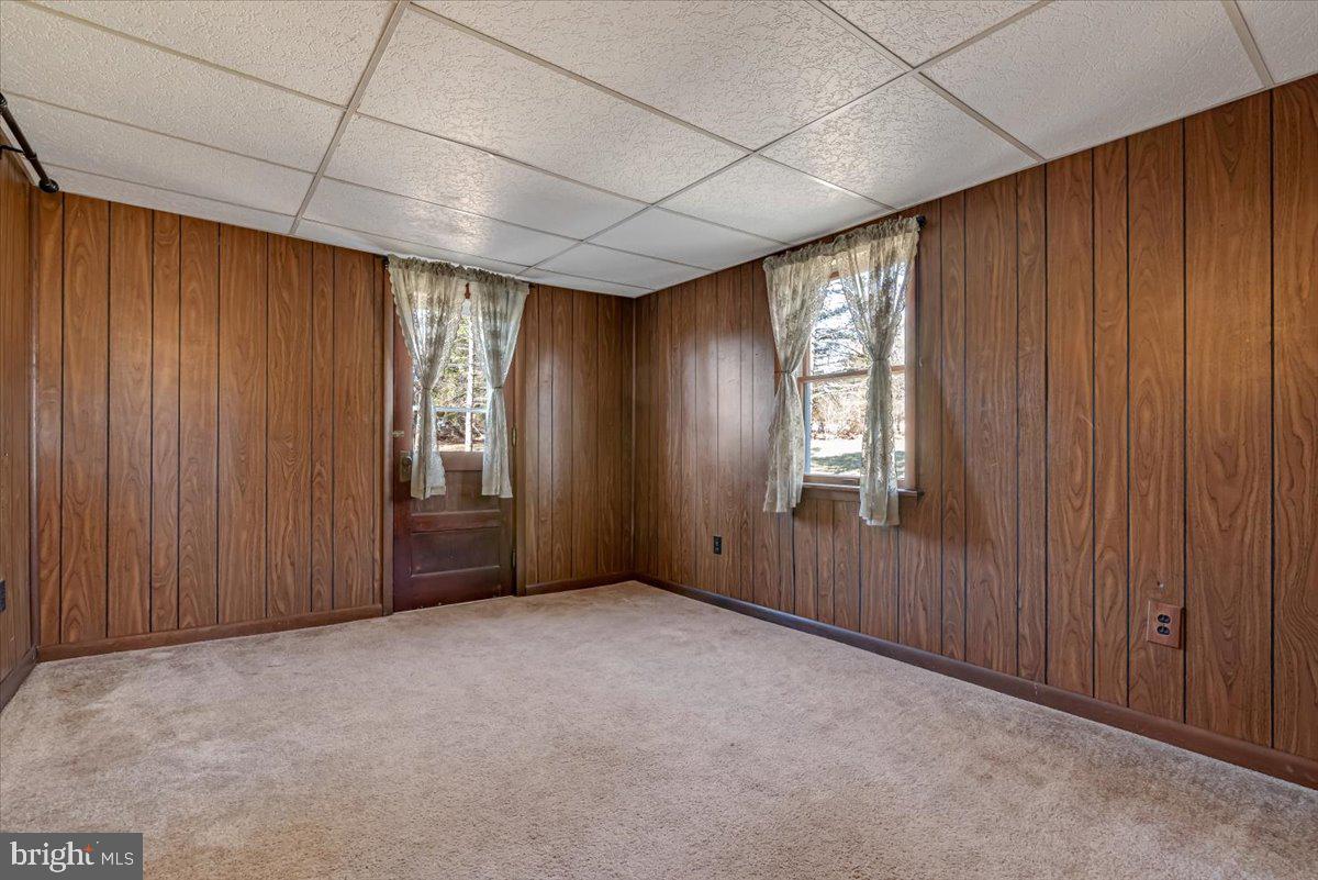 NONE AVAILALBE - Residential Lease