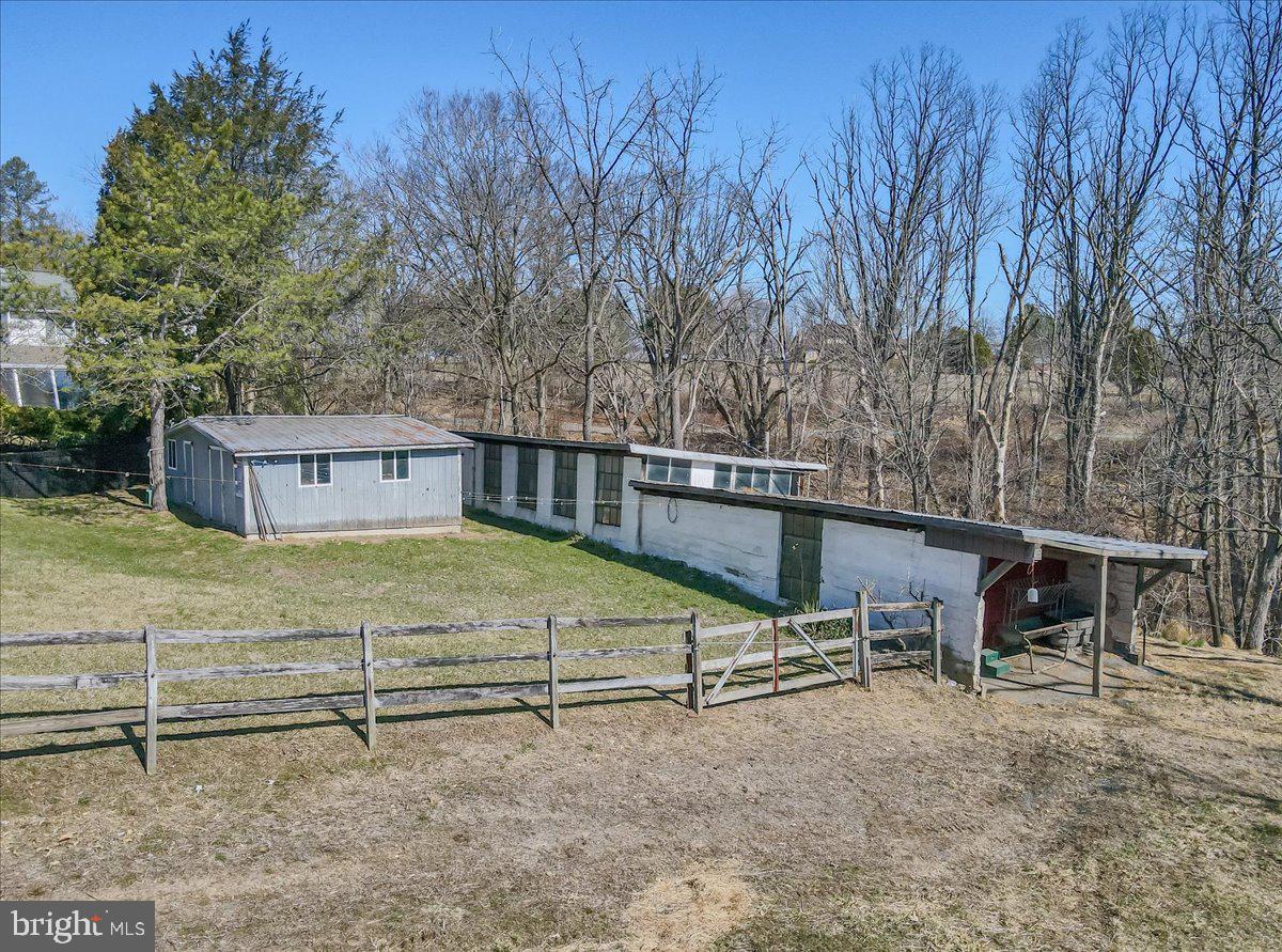 NONE AVAILALBE - Residential Lease