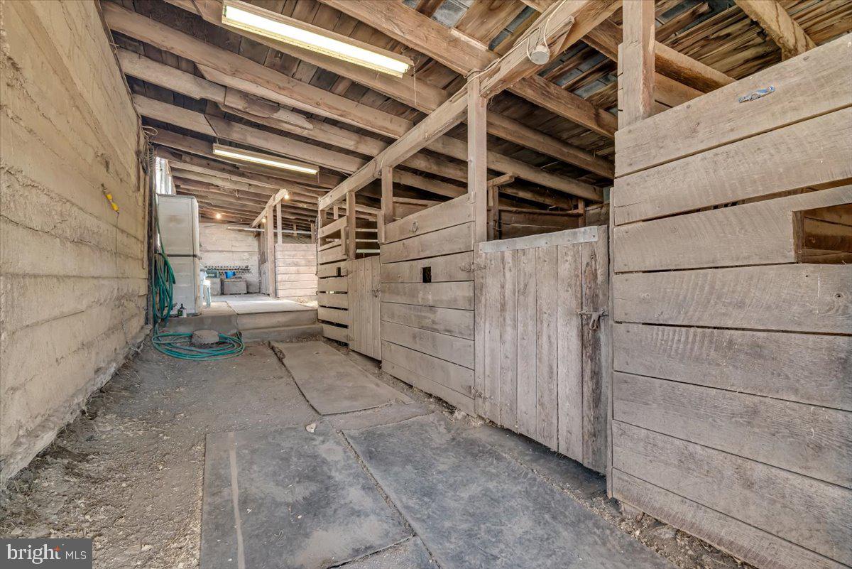 NONE AVAILALBE - Residential Lease